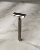 Windsor Razor Safety Razor Above the Tie Stainless Steel/Classic Colossus 102mm M (Mild)